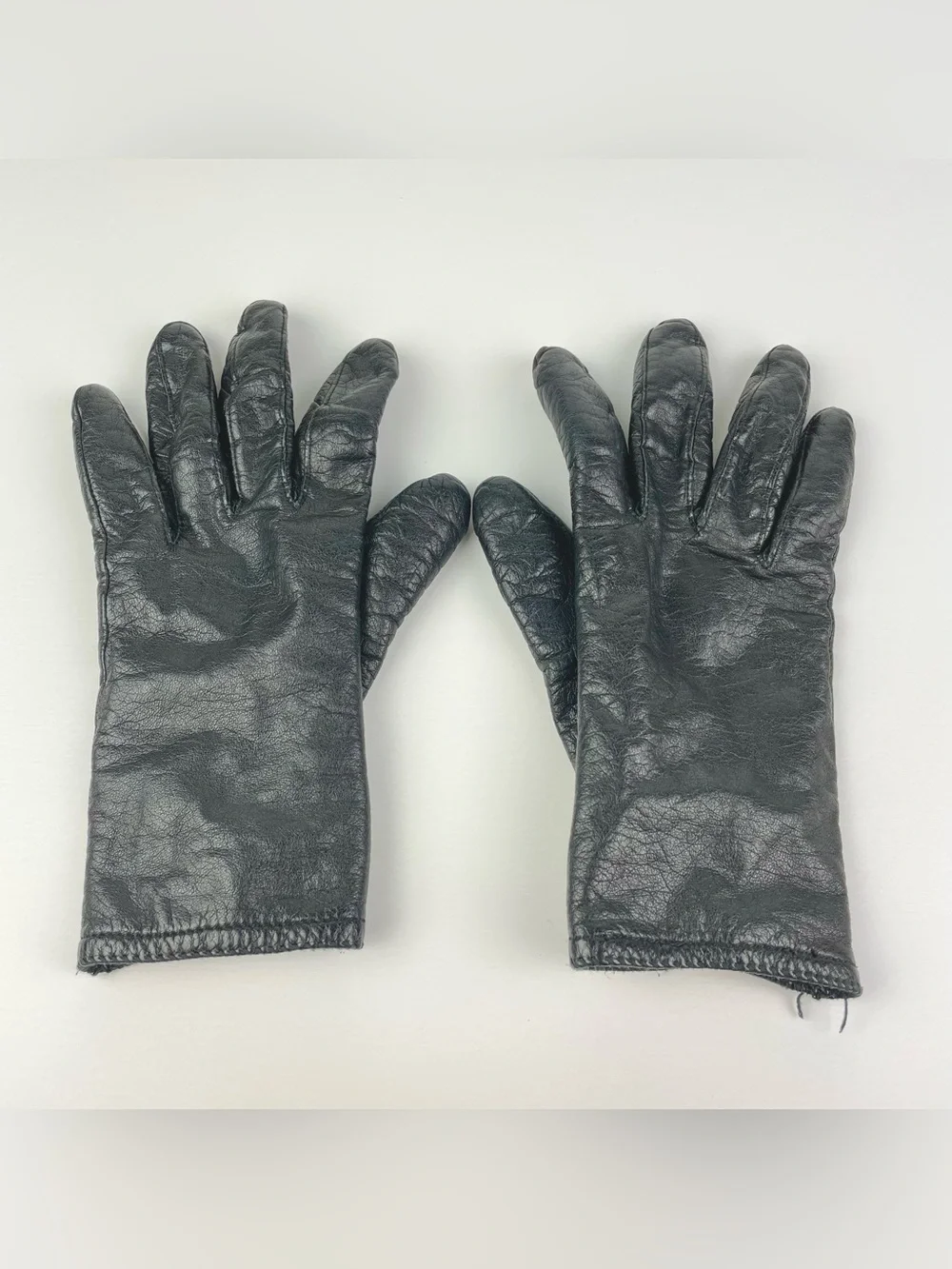 VTG Black Leather Women's Small Lined Driving Gloves Minimalist Classic Pull-On